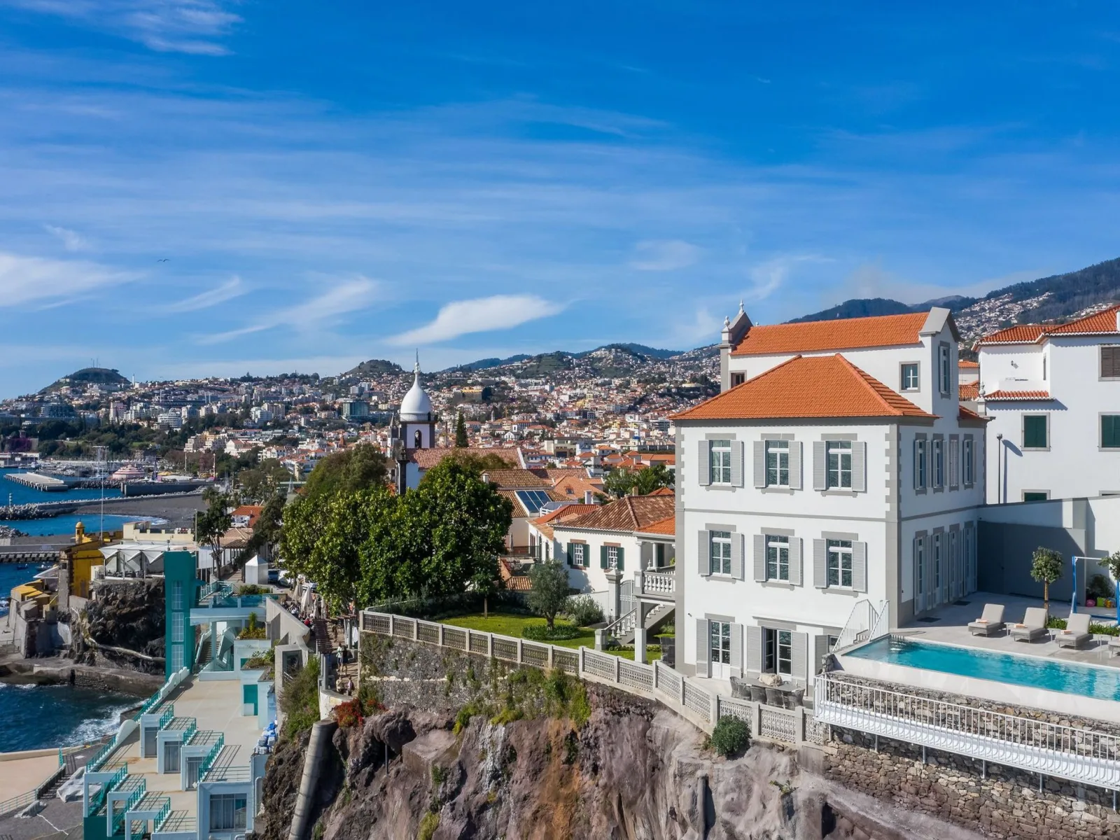 Mit Privatpool für 12 Personen in Sao Goncalo, Madeira in Portugal