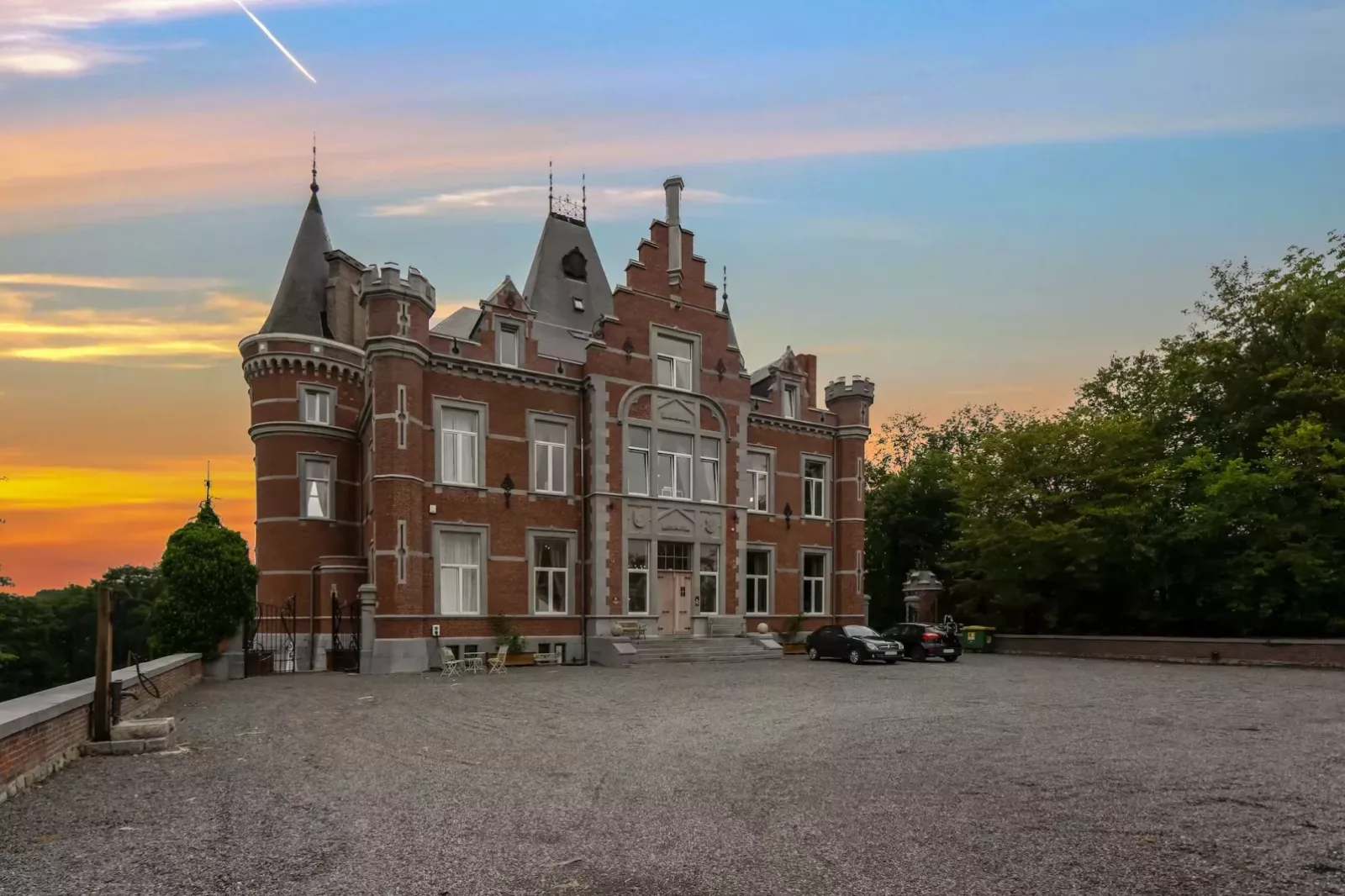 Château de Goyet 40 p in Belgium