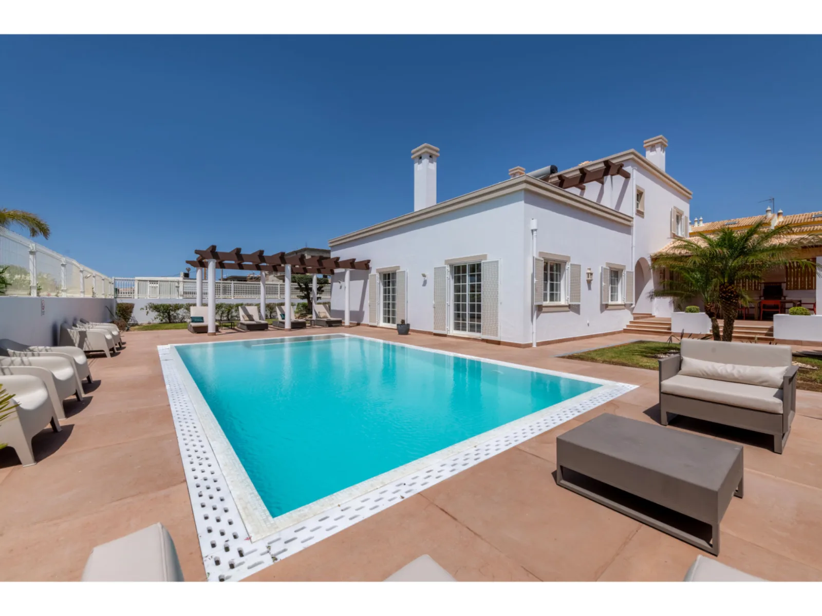 Villa Areias V6 VIP Properties