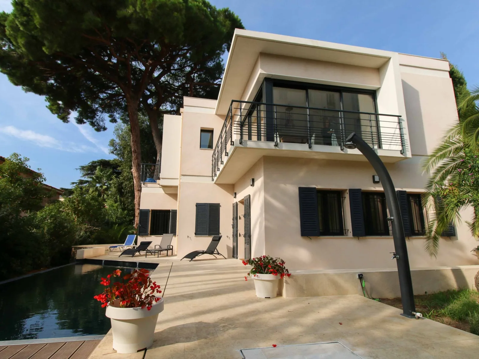 Villa Mascotte in France
