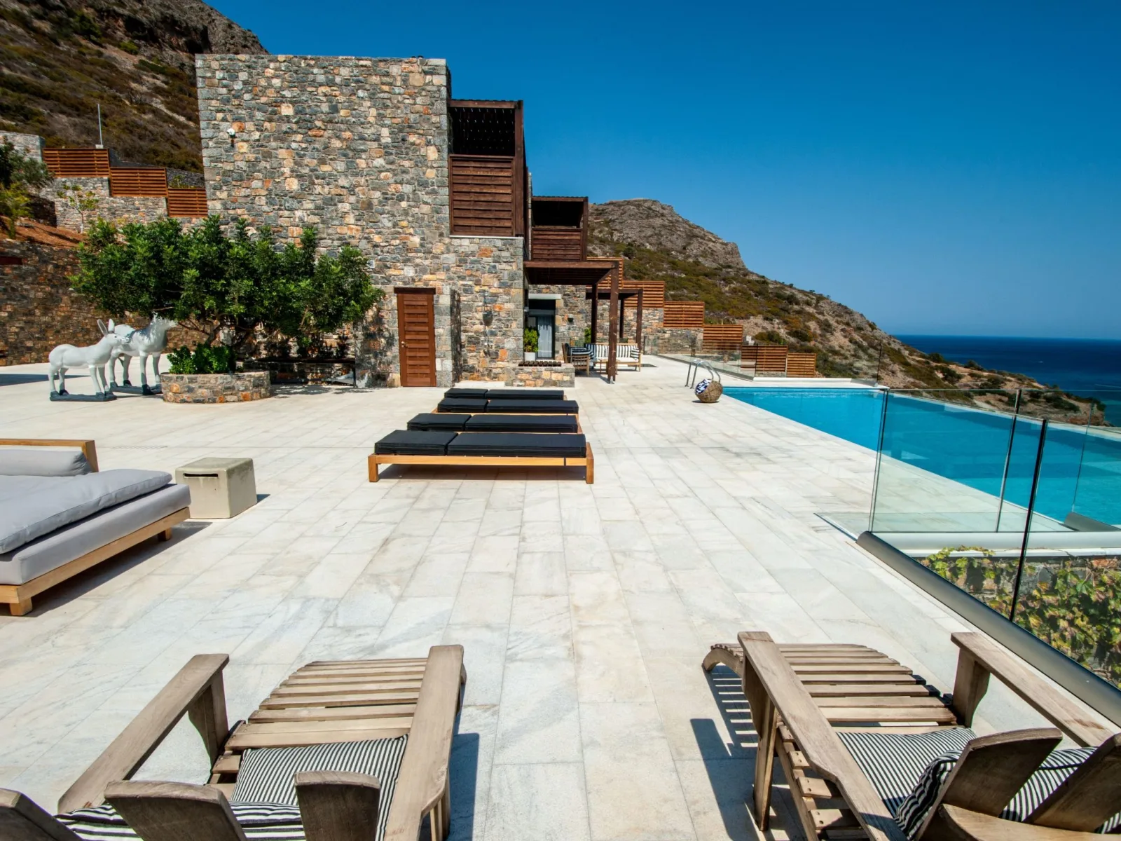 "Villa Dimitra" mit Infinity Pool in Greece