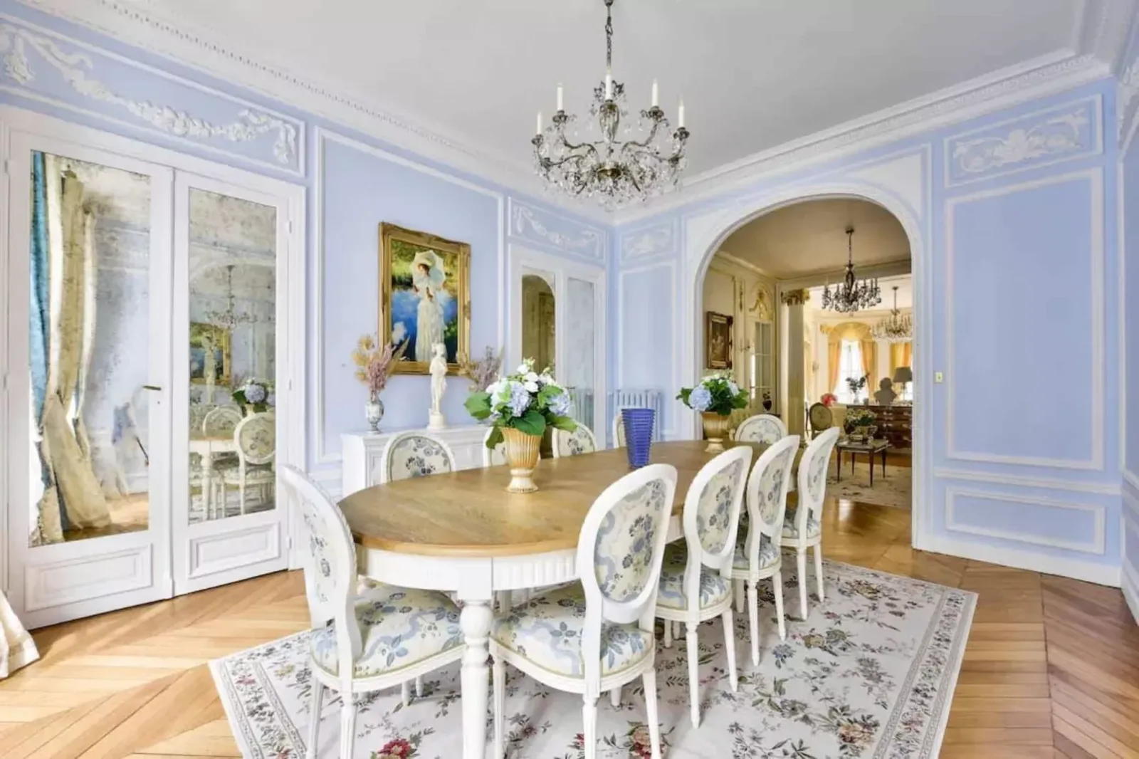 Noble demeure de luxe en plein coeur de Paris in France