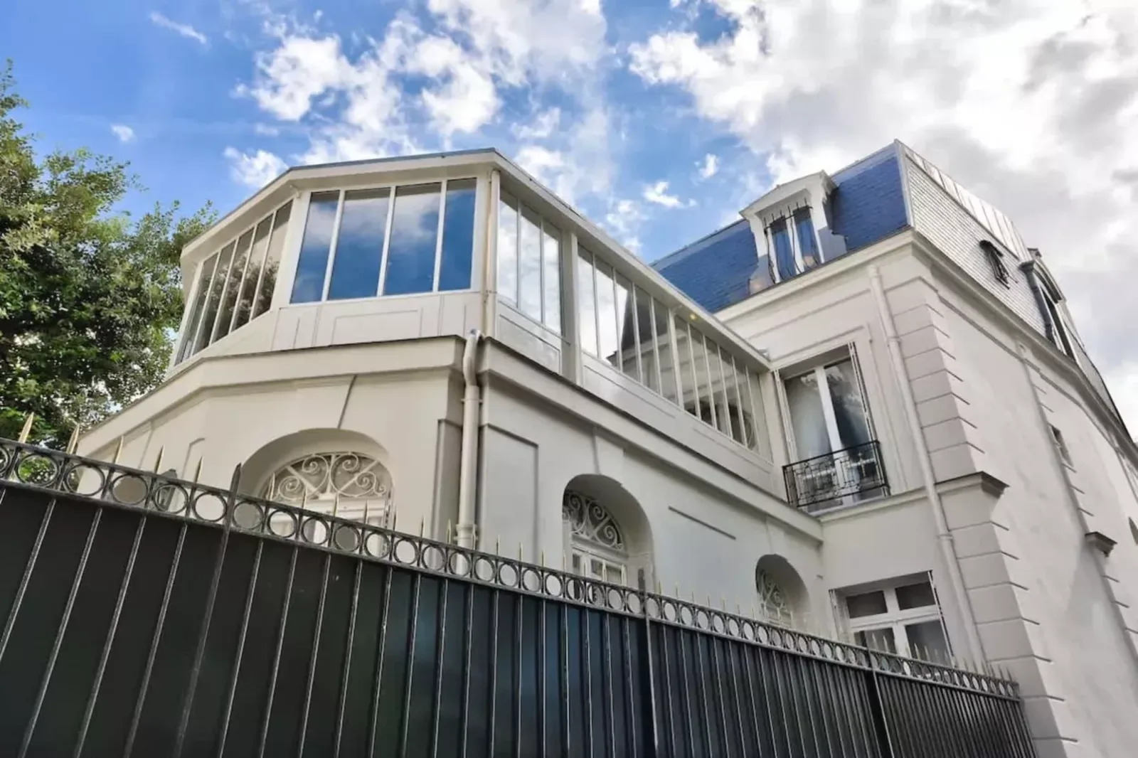 Noble demeure de luxe en plein coeur de Paris in France